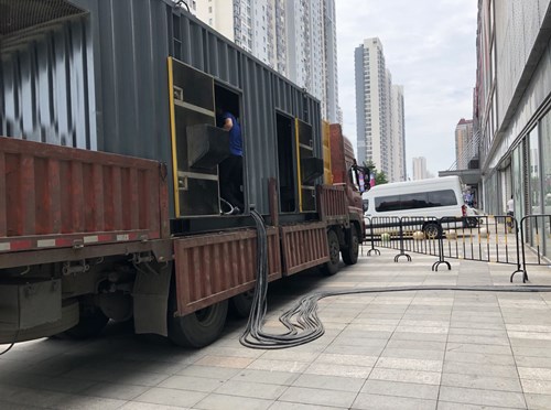 镇宁柴油发电机空气滤清器在不同季节的更换周期是否有差异？